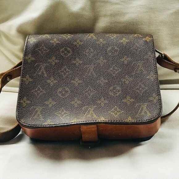 Louis Vuitton Cartouchiere Cross body bag - Picture 4 of 16